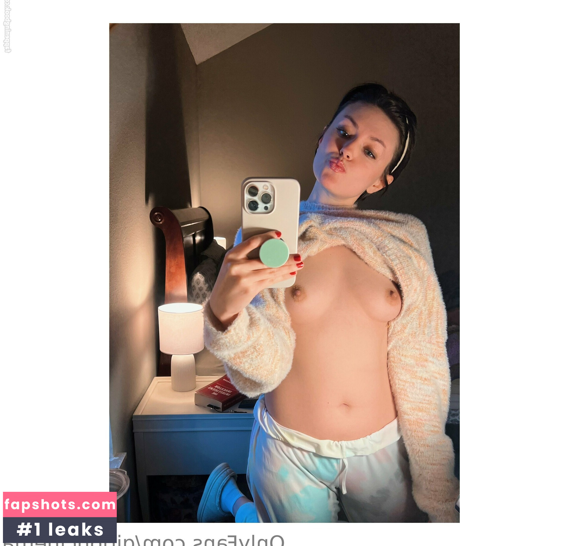 Girl On Cinema gallery photo #46