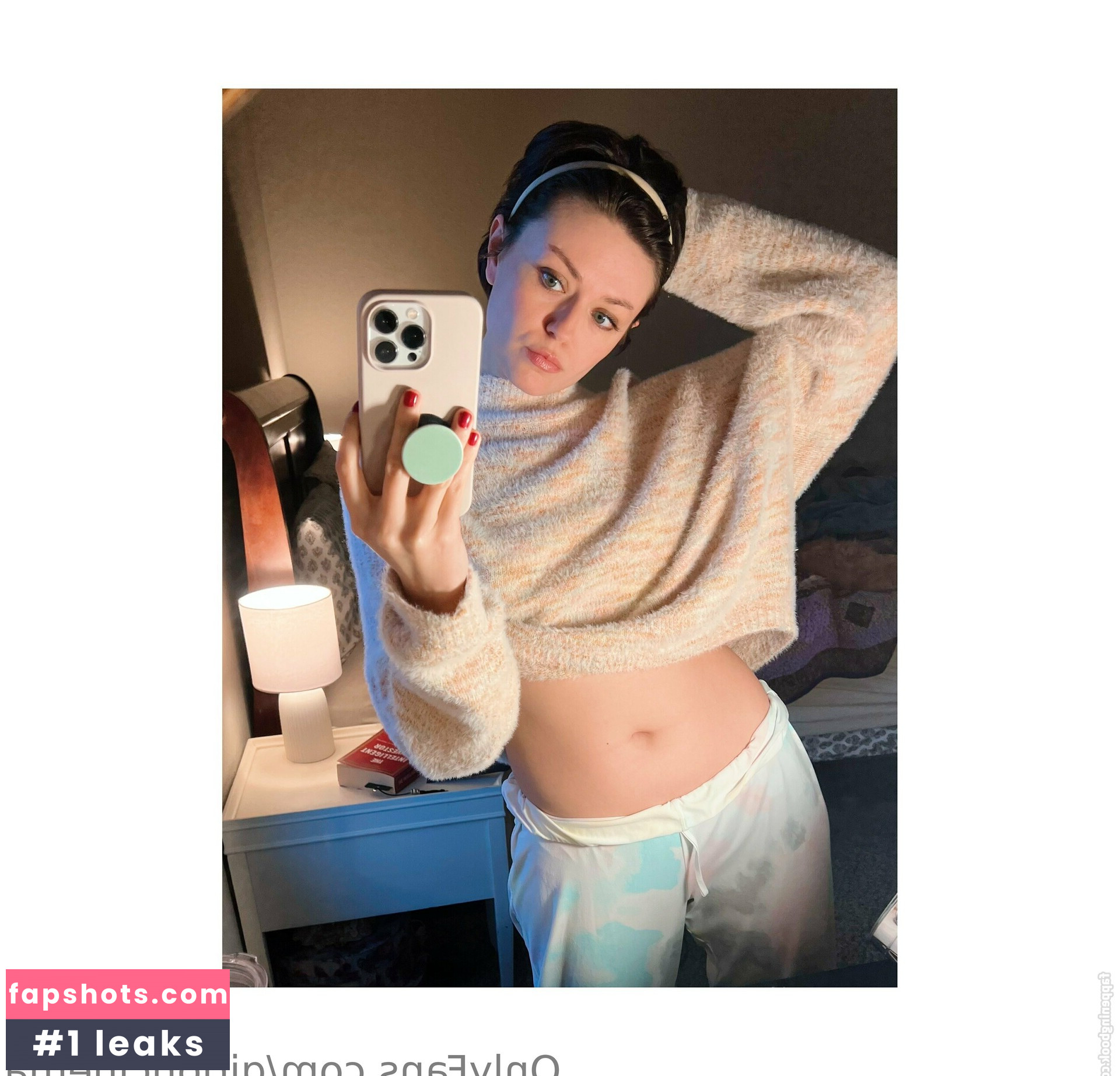 Girl On Cinema gallery photo #48