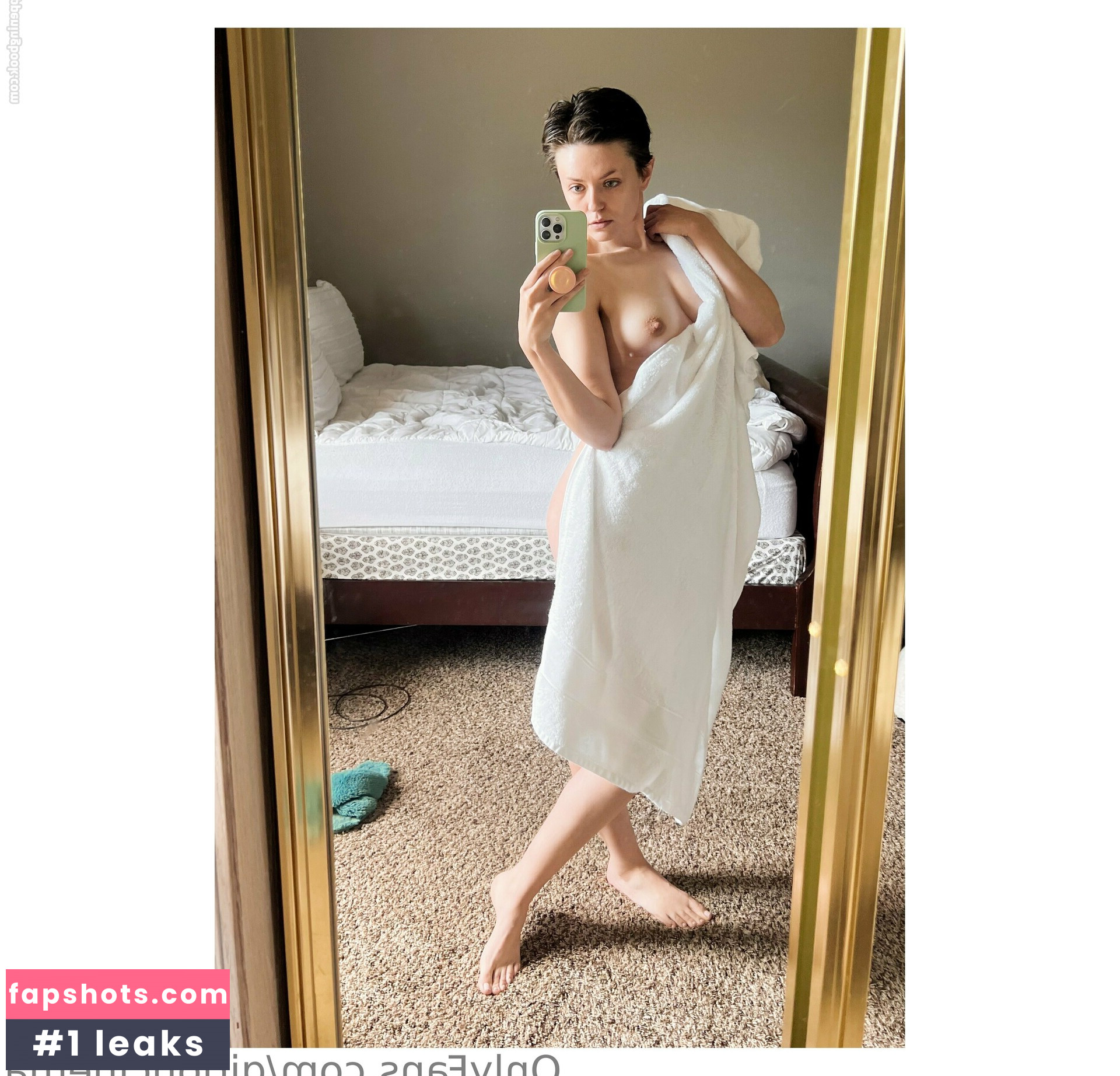 Girl On Cinema gallery photo #64