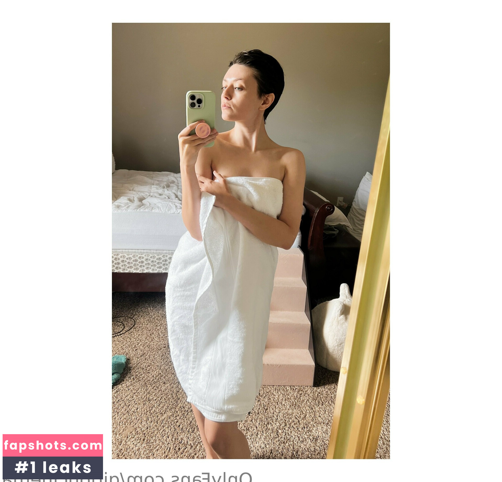 Girl On Cinema gallery photo #66