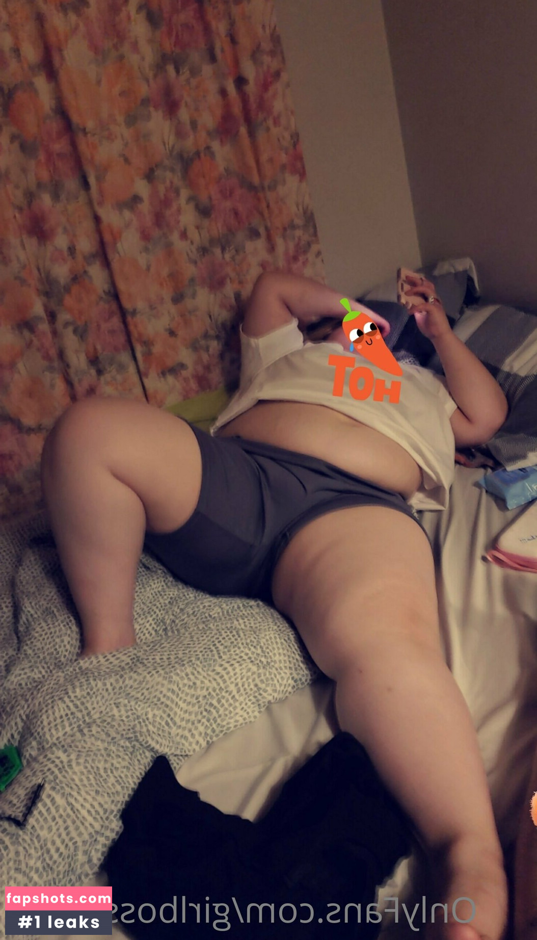 girlbossanova gallery photo #4