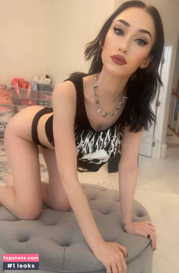 Girlfriend Stella gallery photo #5