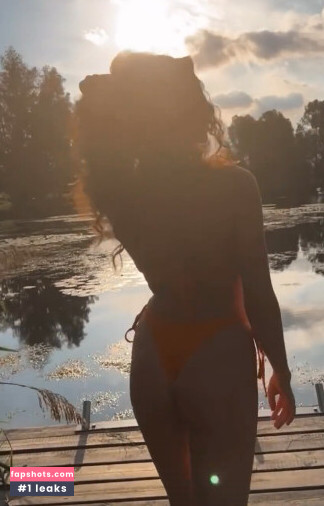 Girls-mag gallery photo #4