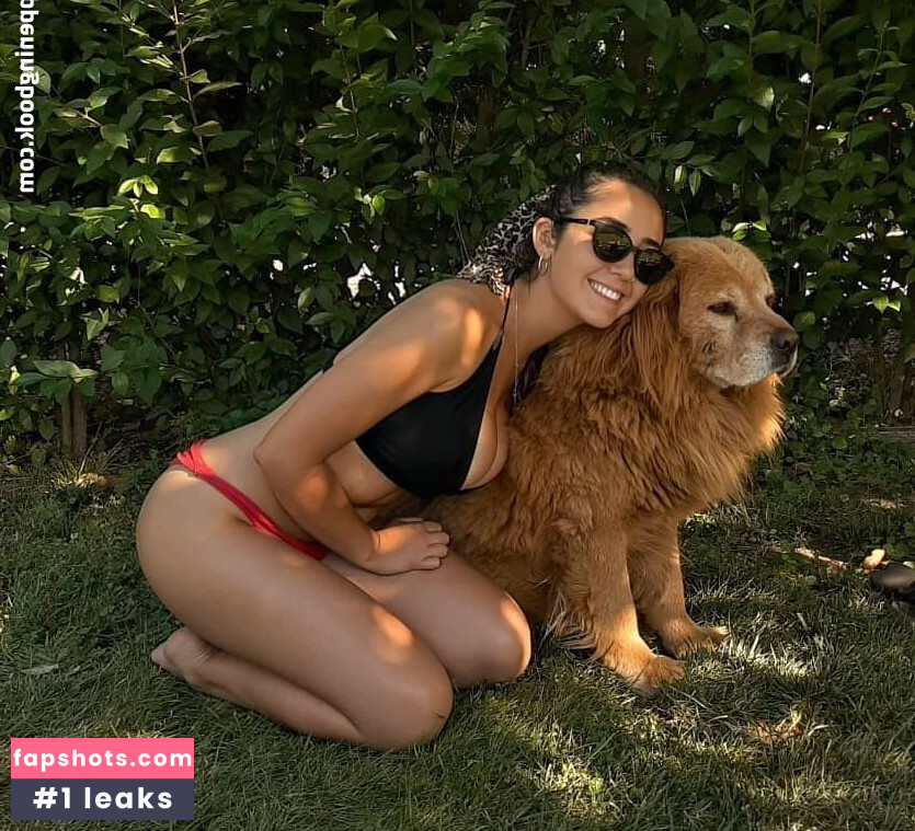 Gisela Guzman Madariaga gallery photo #14