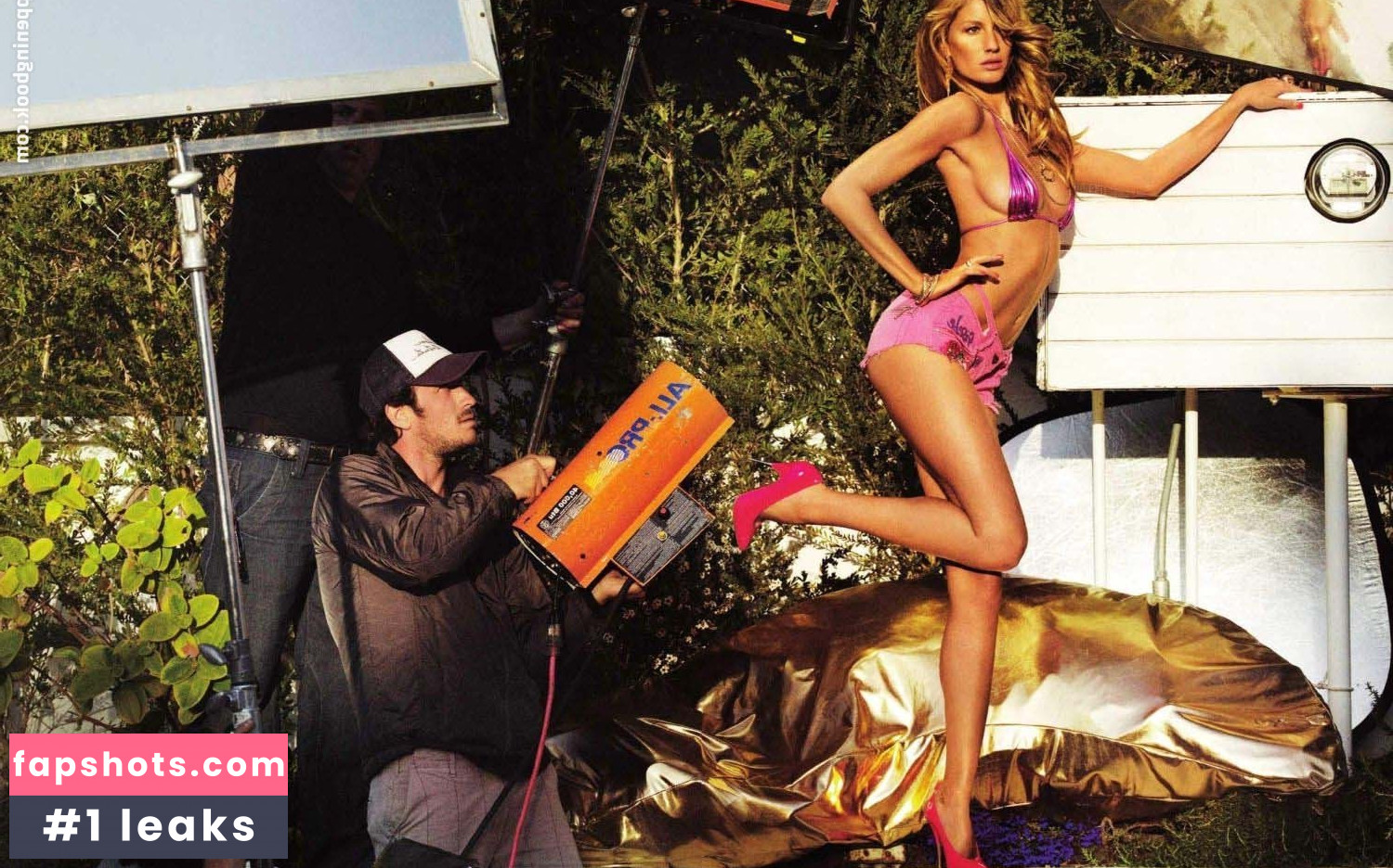 Gisele Buendchen gallery photo #120