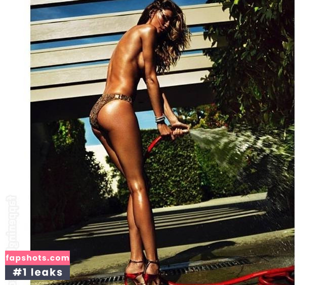 Gisele Buendchen gallery photo #157