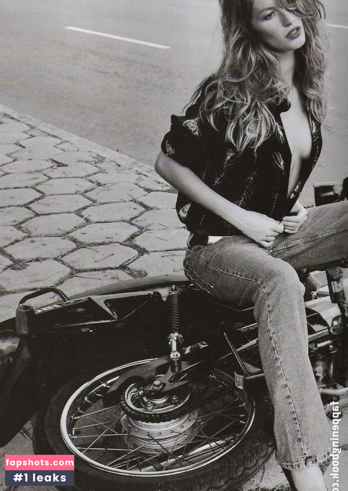 Gisele Buendchen gallery photo #225