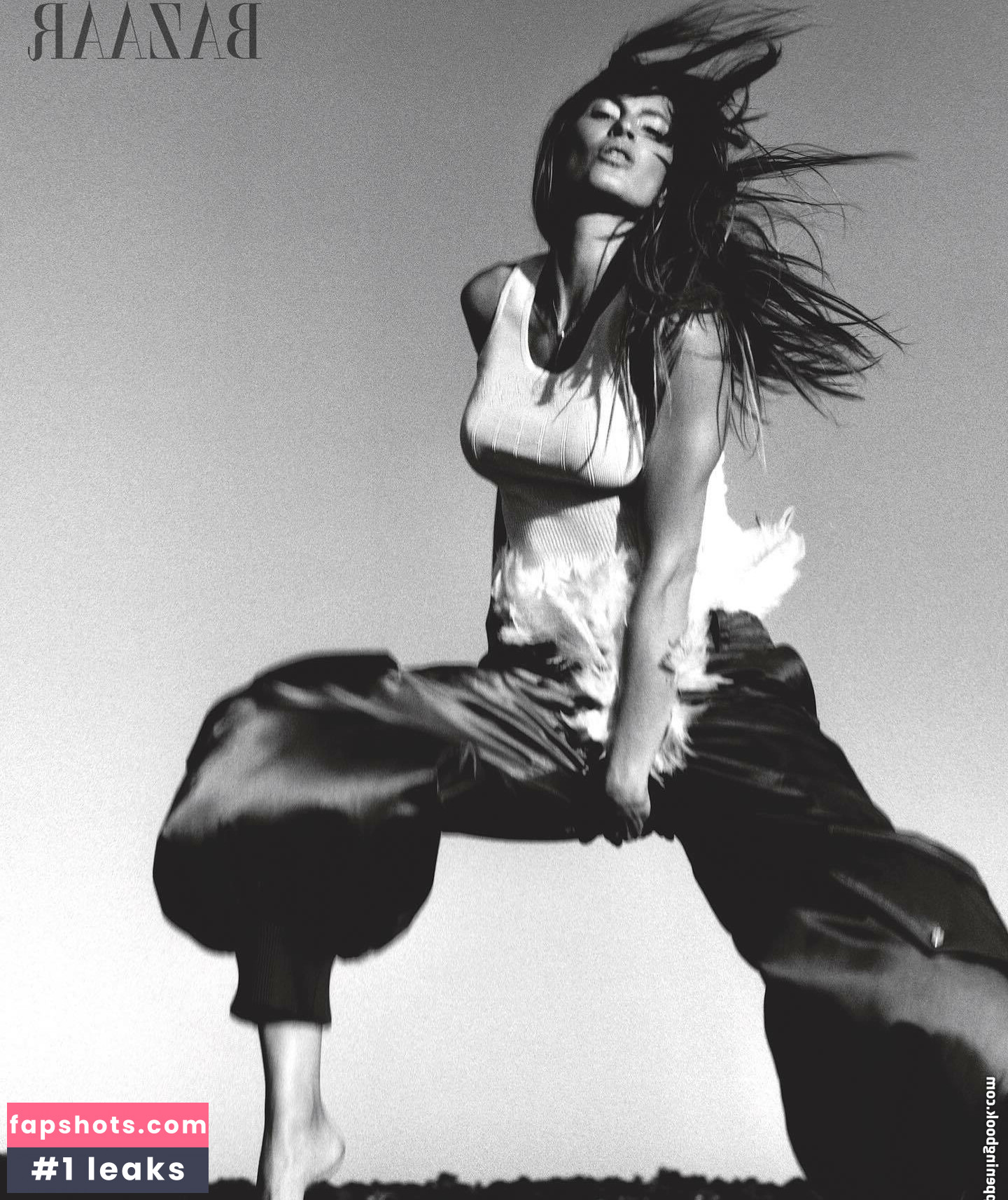 Gisele Bundchen gallery photo #137