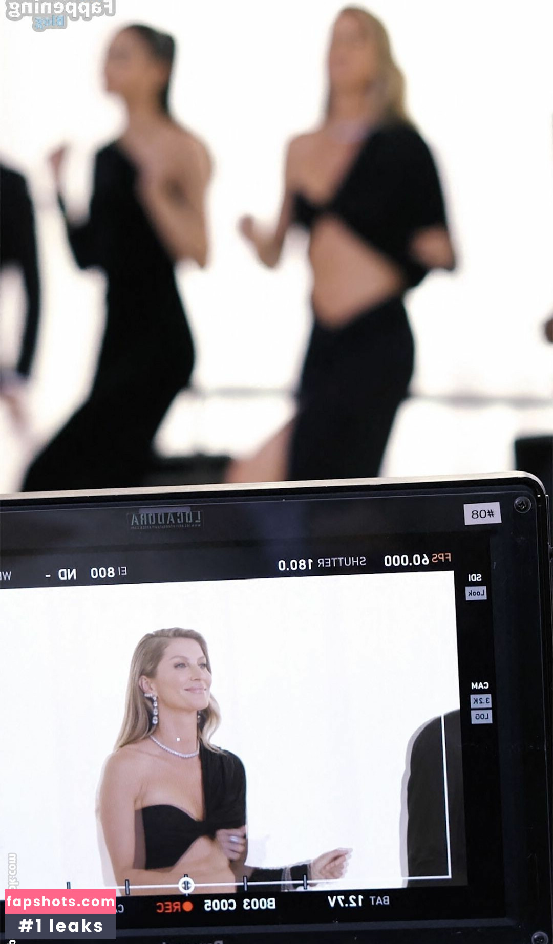 Gisele Bundchen gallery photo #151