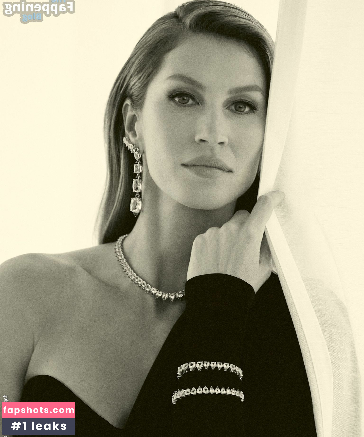 Gisele Bundchen gallery photo #176