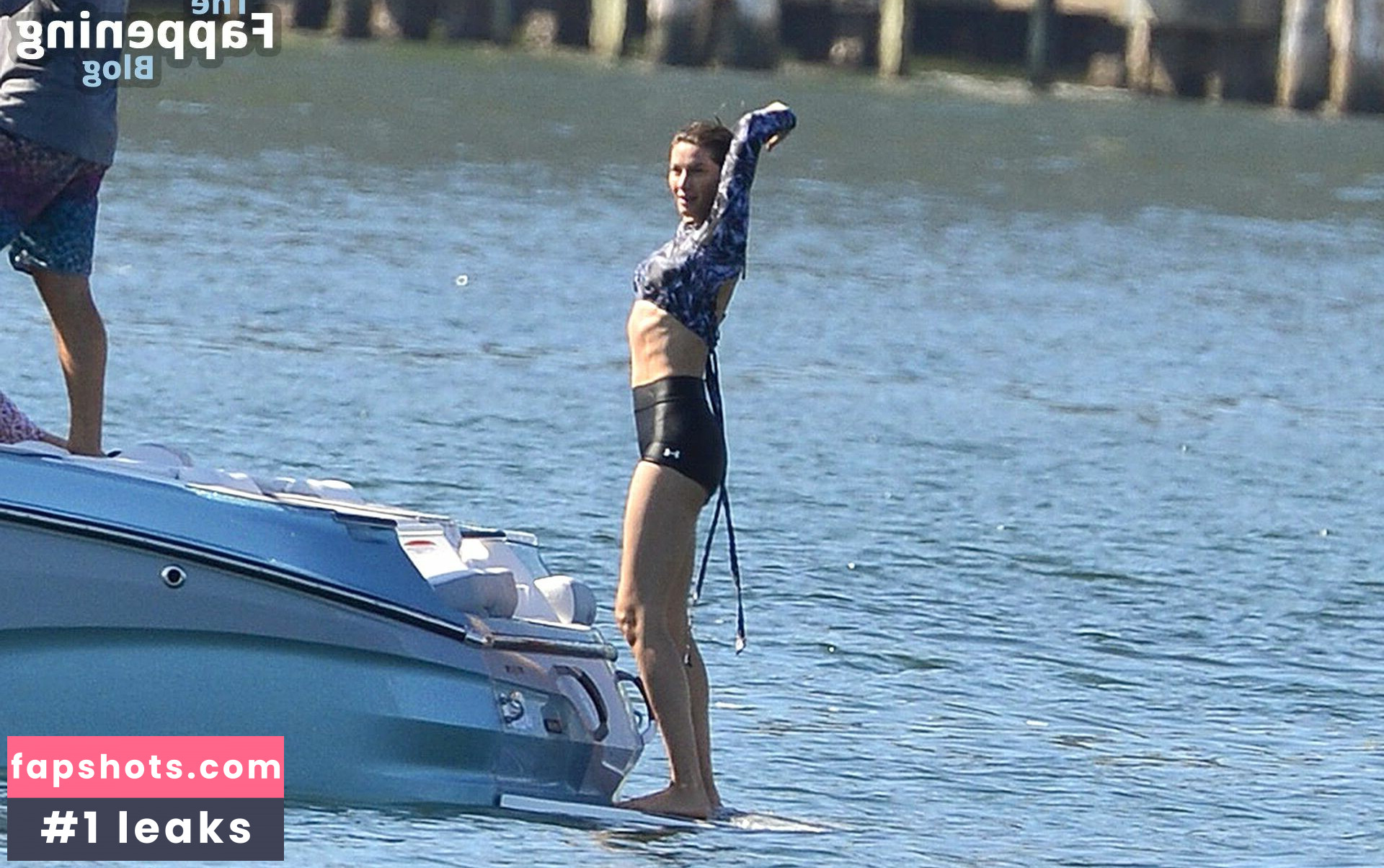 Gisele Bundchen gallery photo #224