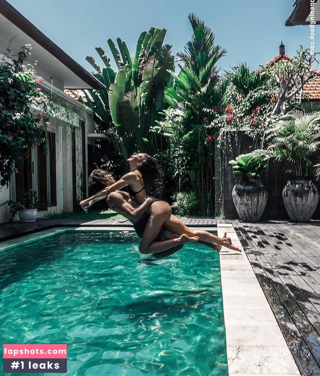 Giulia Calcaterra gallery photo #16