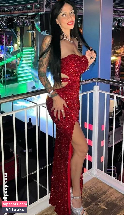 Giulia Diamond gallery photo #24