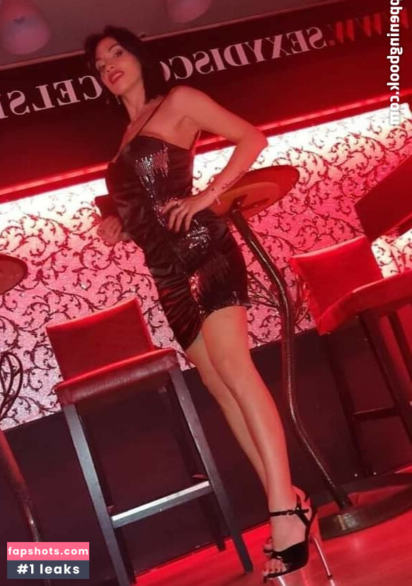 Giulia Diamond gallery photo #27