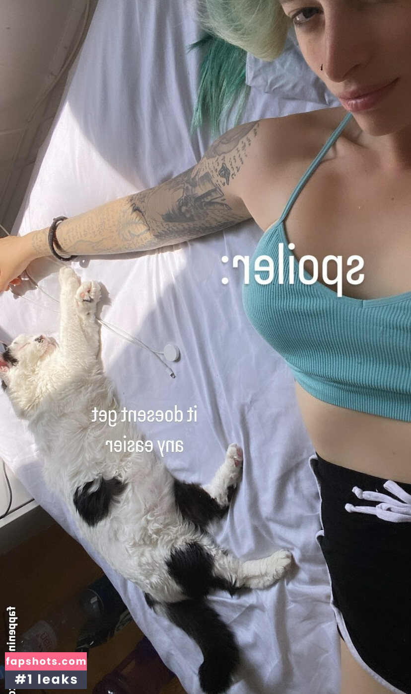 Giulia Henne gallery photo #74