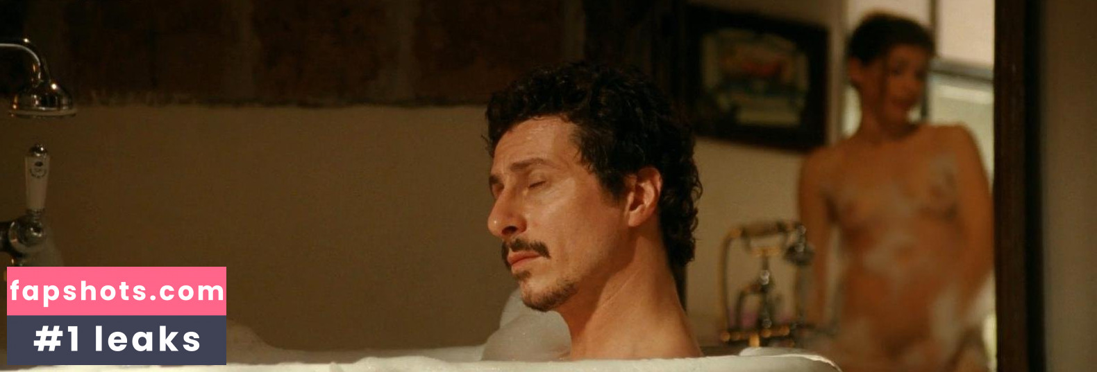 Giulia Michelini gallery photo #17