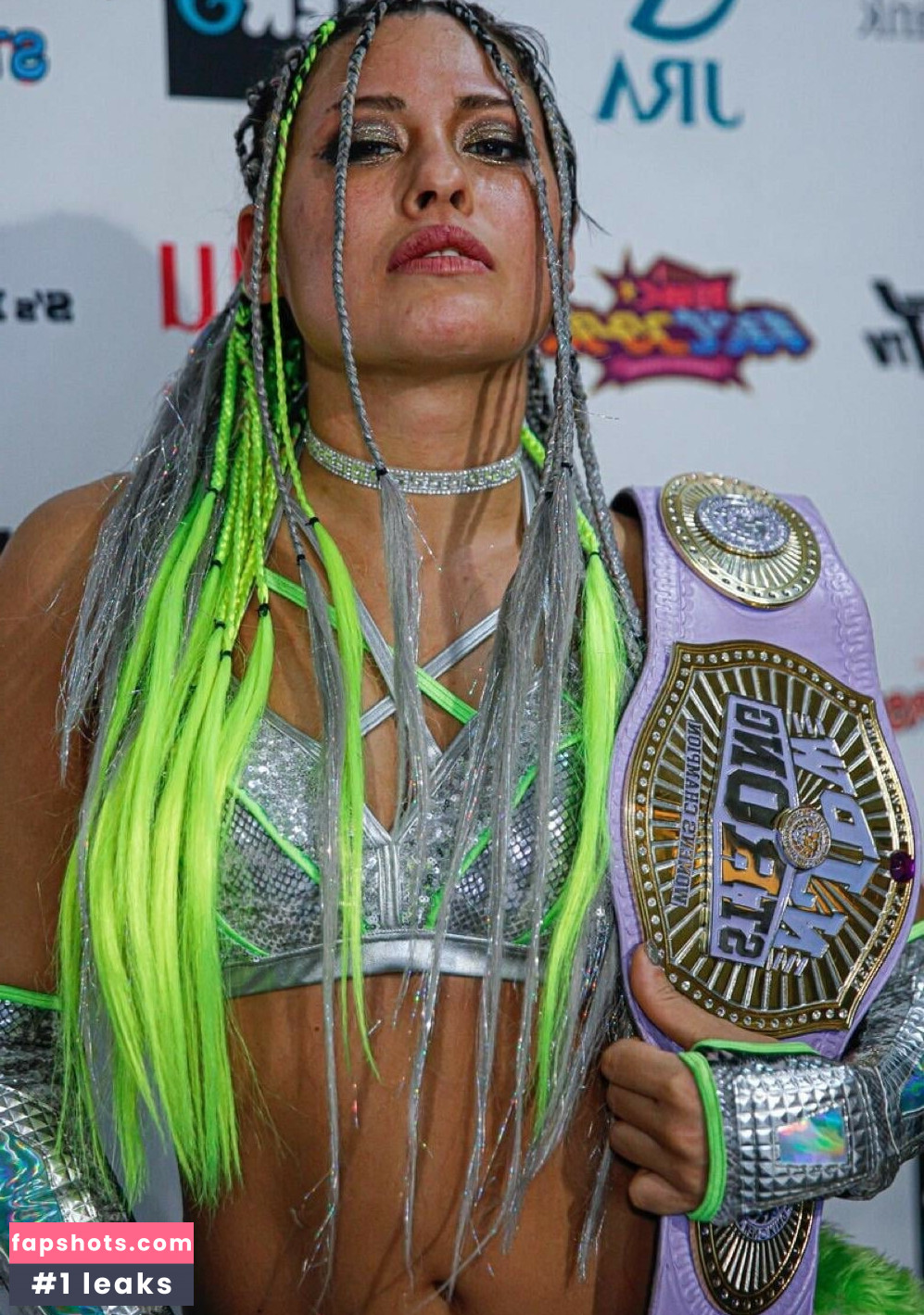 Giulia gallery photo #104