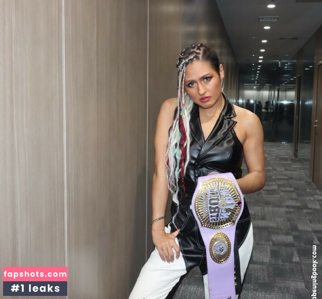 Giulia gallery photo #110