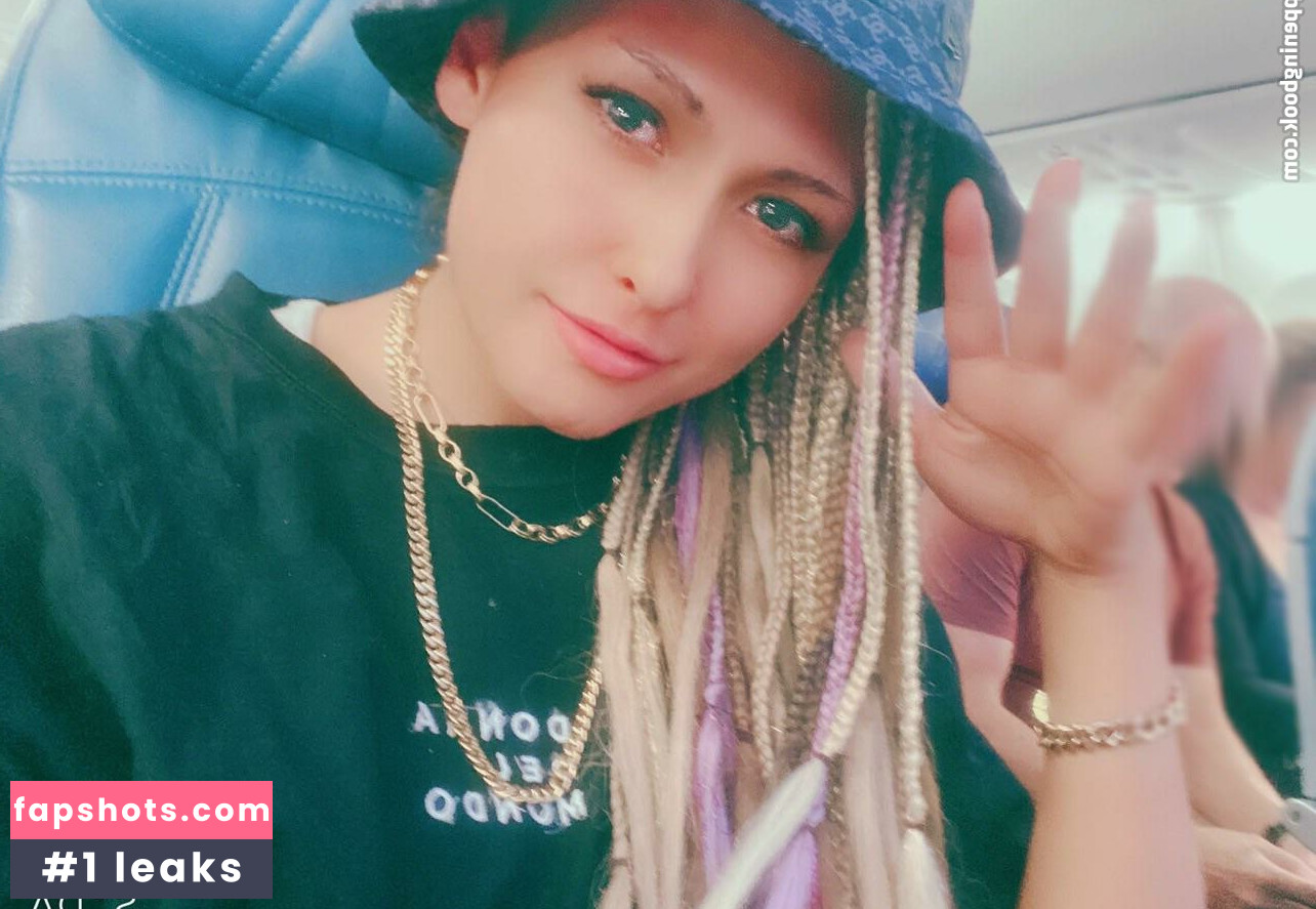 Giulia gallery photo #133