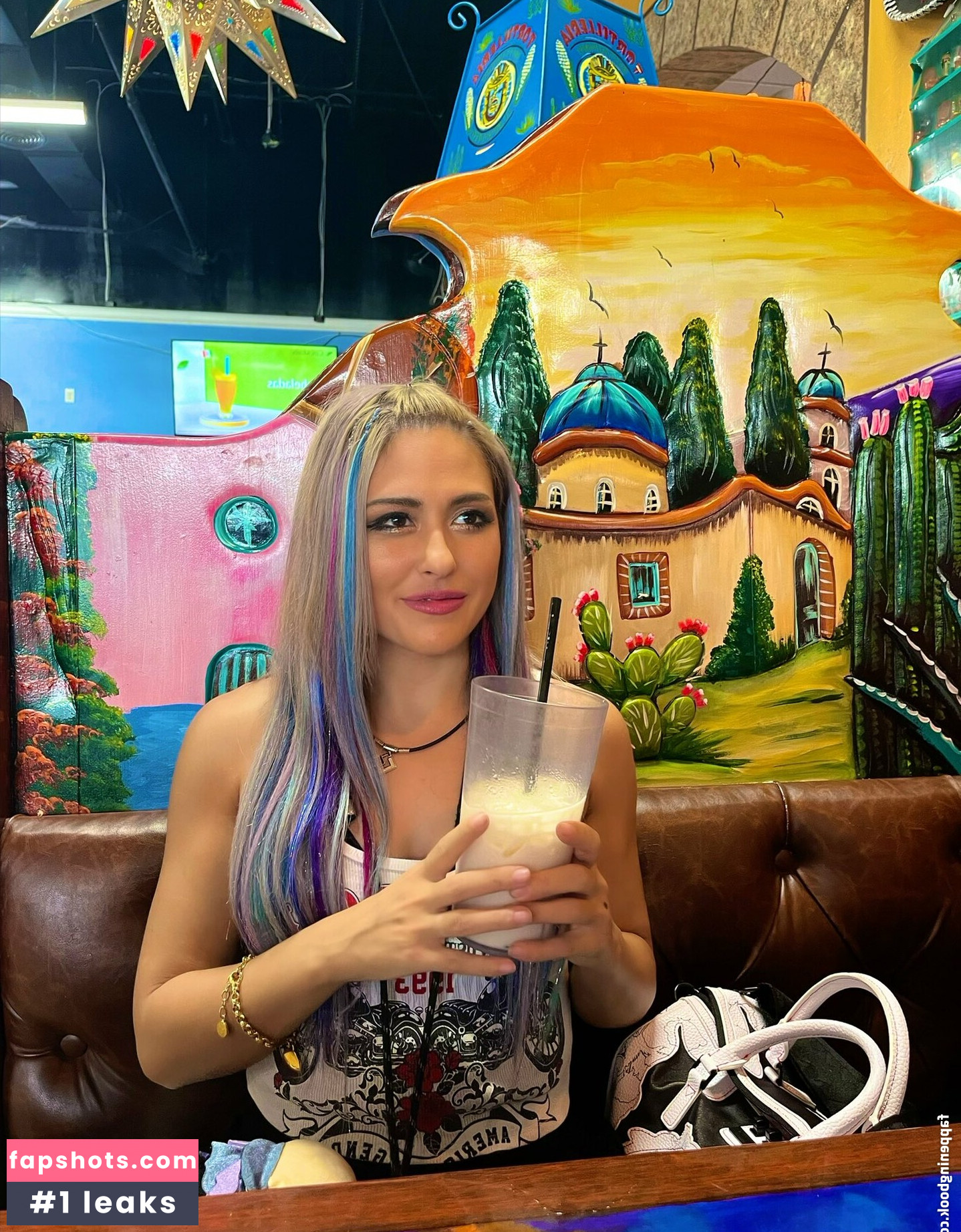 Giulia gallery photo #54