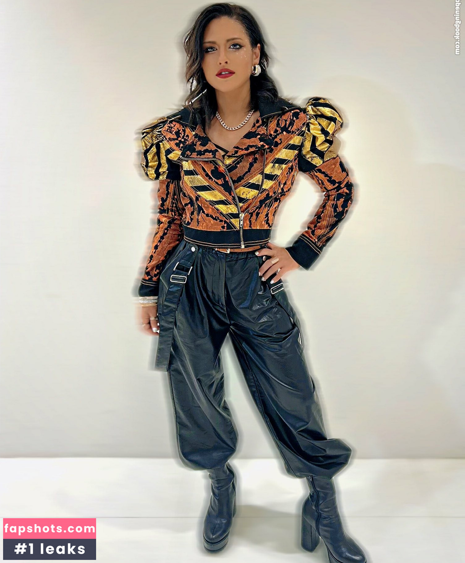 Giulia gallery photo #85