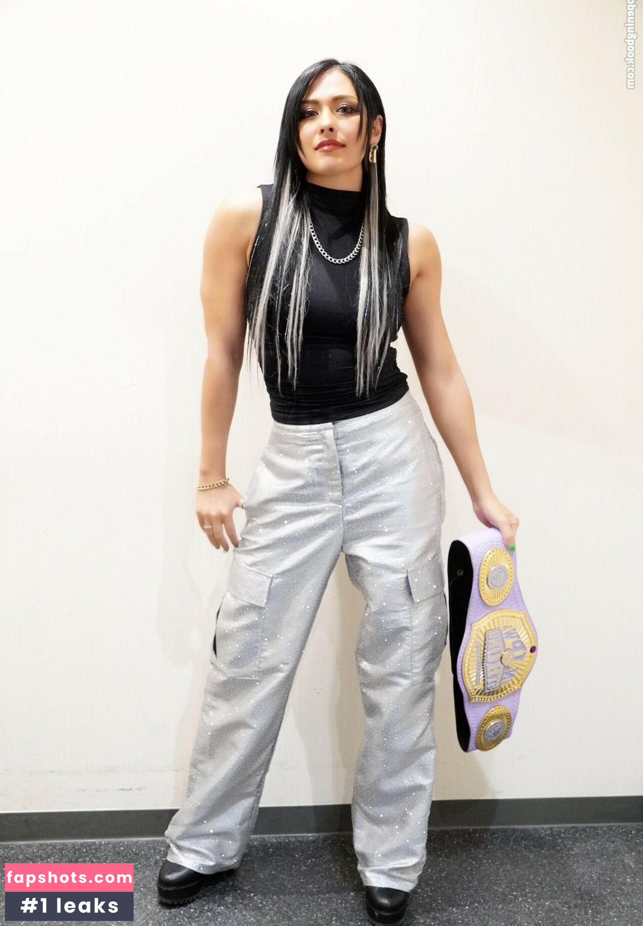 Giulia gallery photo #89