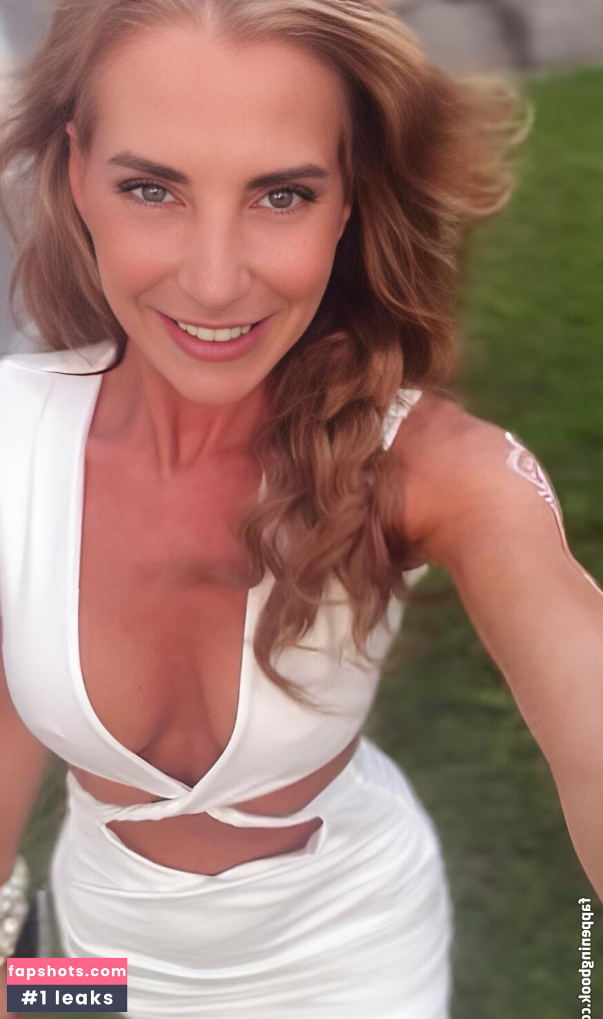 Giulia Siegel Nude Leaks OnlyFans Photos #2 - LeakJerk