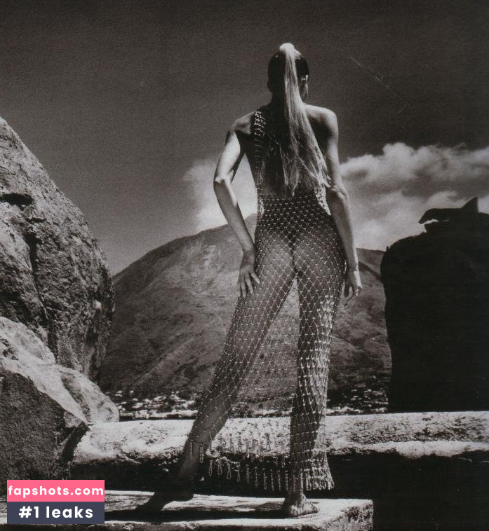 Giulia Siegel Nude Leaks OnlyFans Photos #33 - LeakJerk