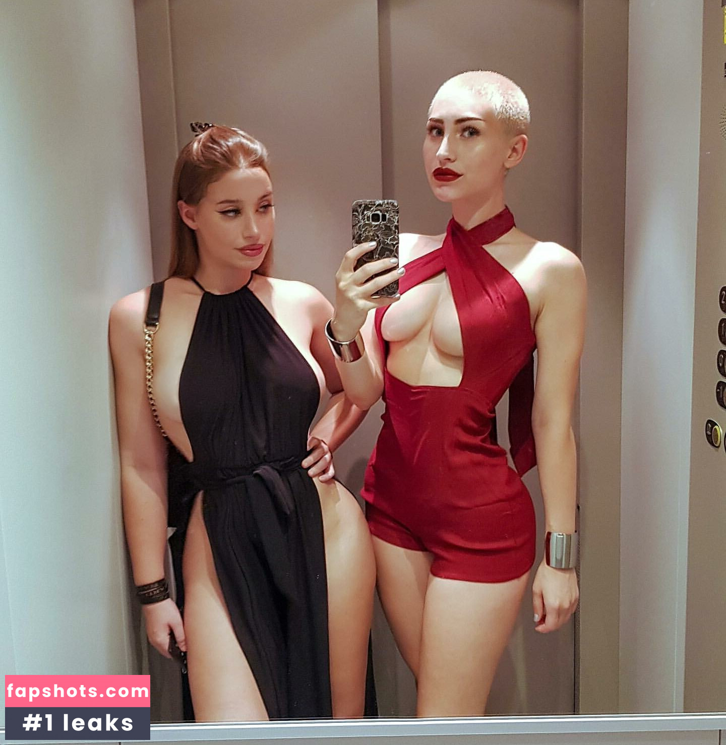 GiuliaMoon gallery photo #26