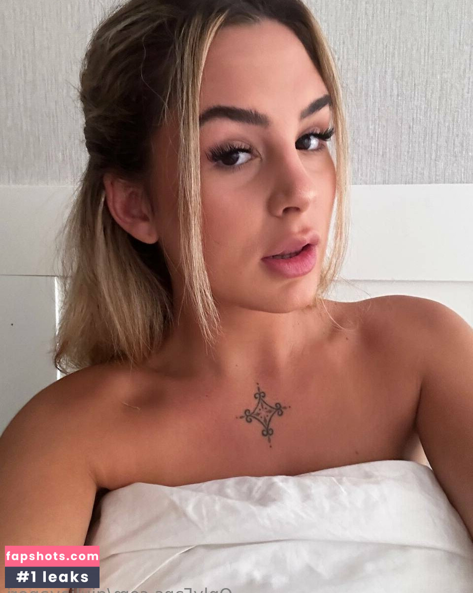 giuliavaneri gallery photo #9