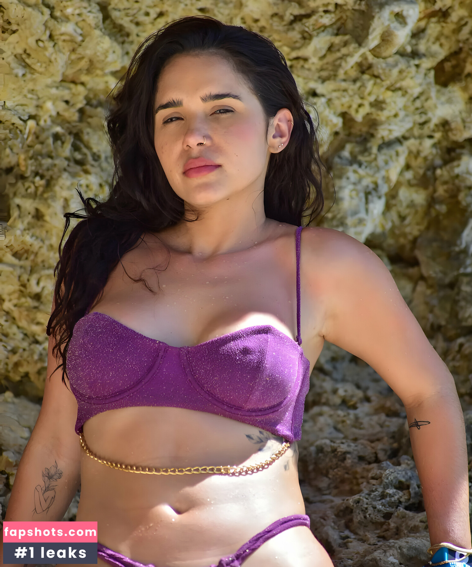 Gizelly Bicalho gallery photo #12