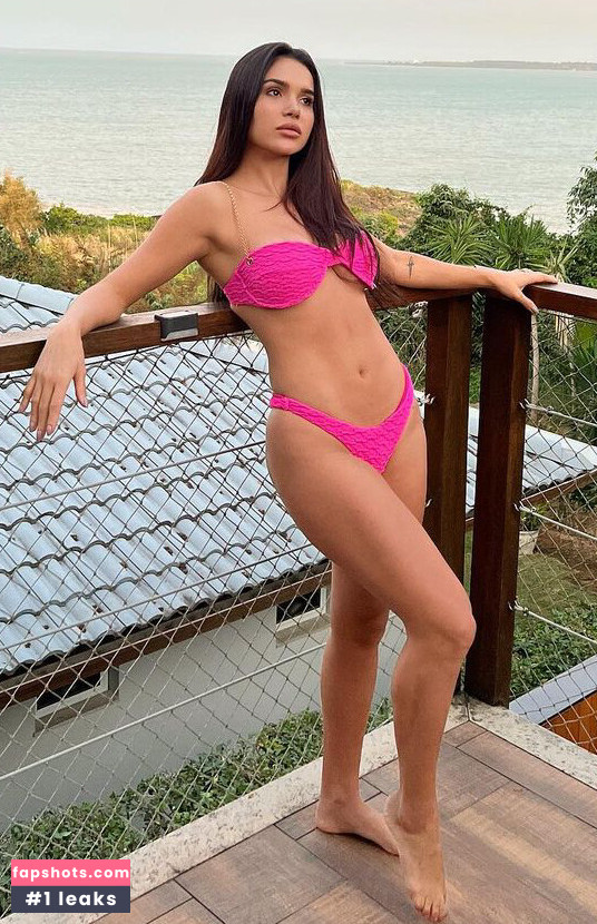 Gizelly Bicalho gallery photo #28