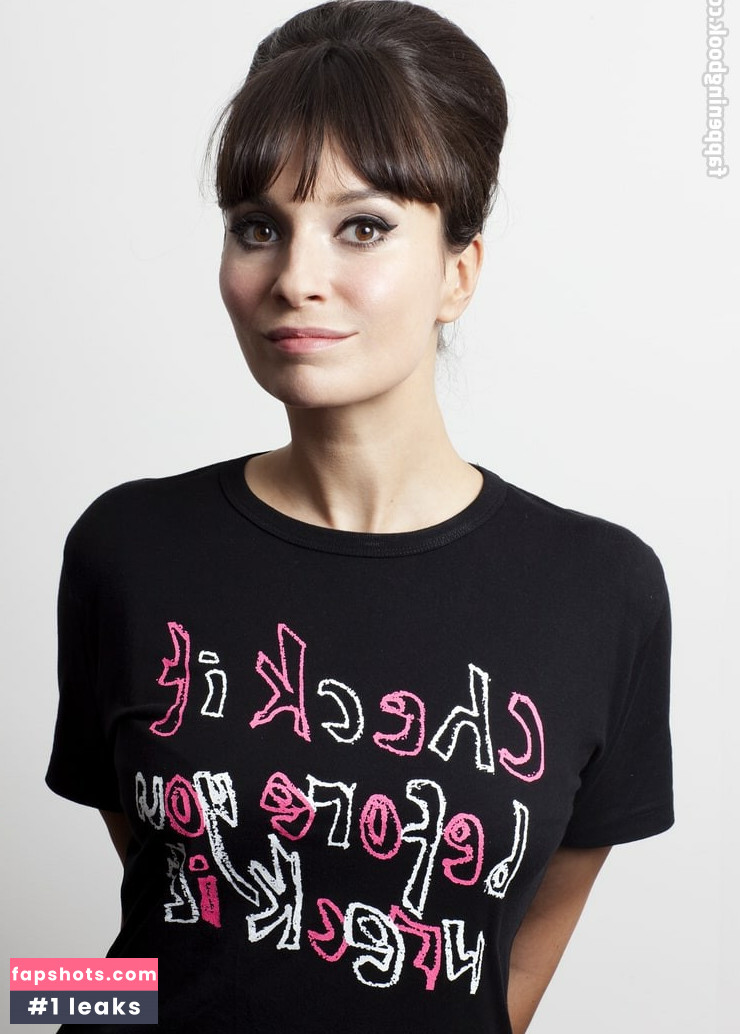 Gizzi Erskine Nude Leaks OnlyFans Photos #57 - Fapshots