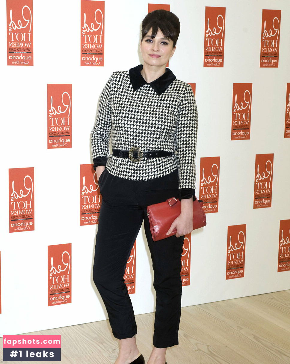 Gizzi Erskine Nude Leaks OnlyFans Photos #72 - Fapshots