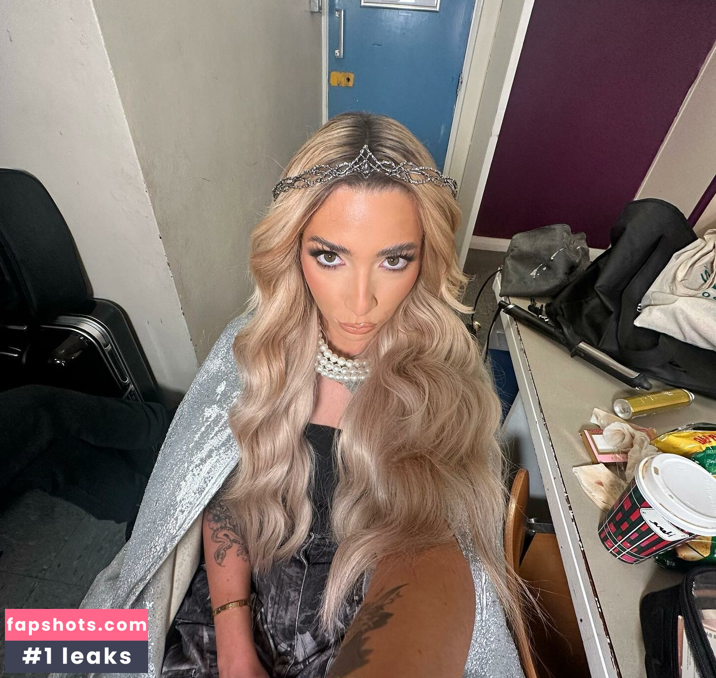 Gkbarry gallery photo #2