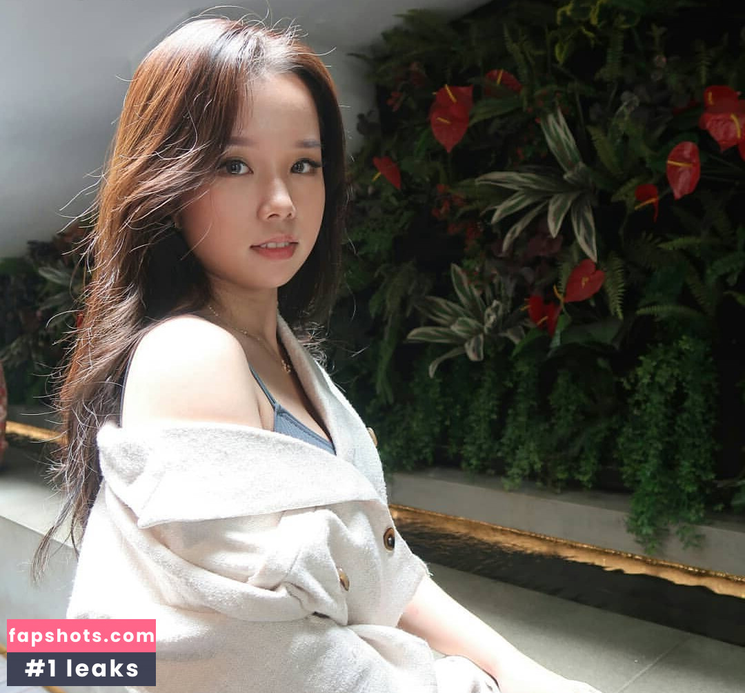 Glenda Wongso Nude Leaks OnlyFans Photos #16 - LeakJerk