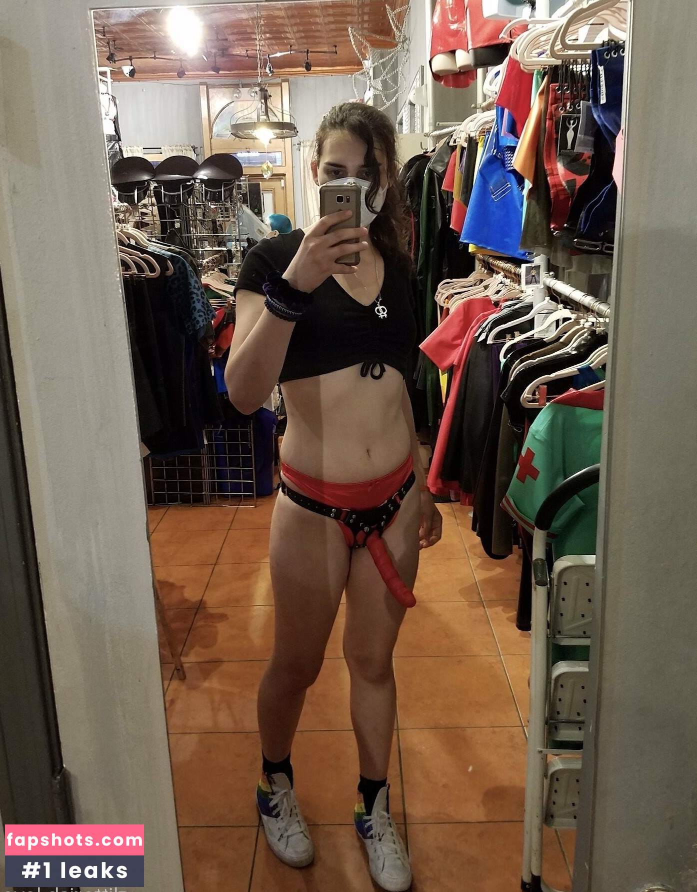 glitterishhh gallery photo #4