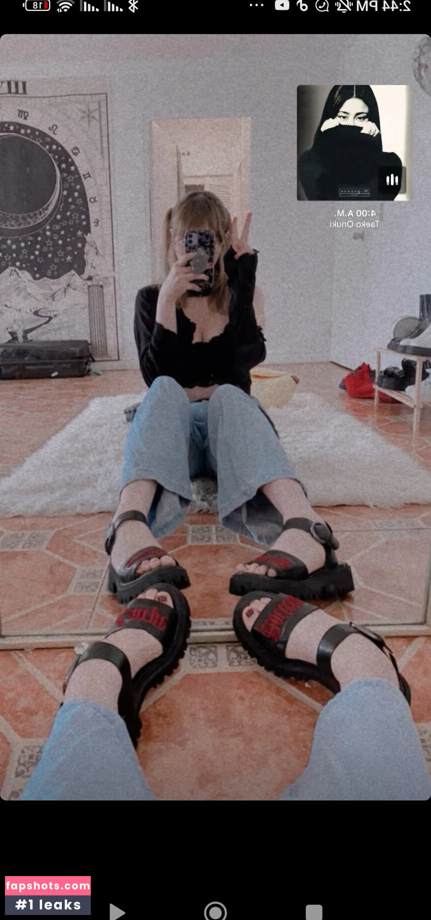 Gloomy Doll gallery photo #24