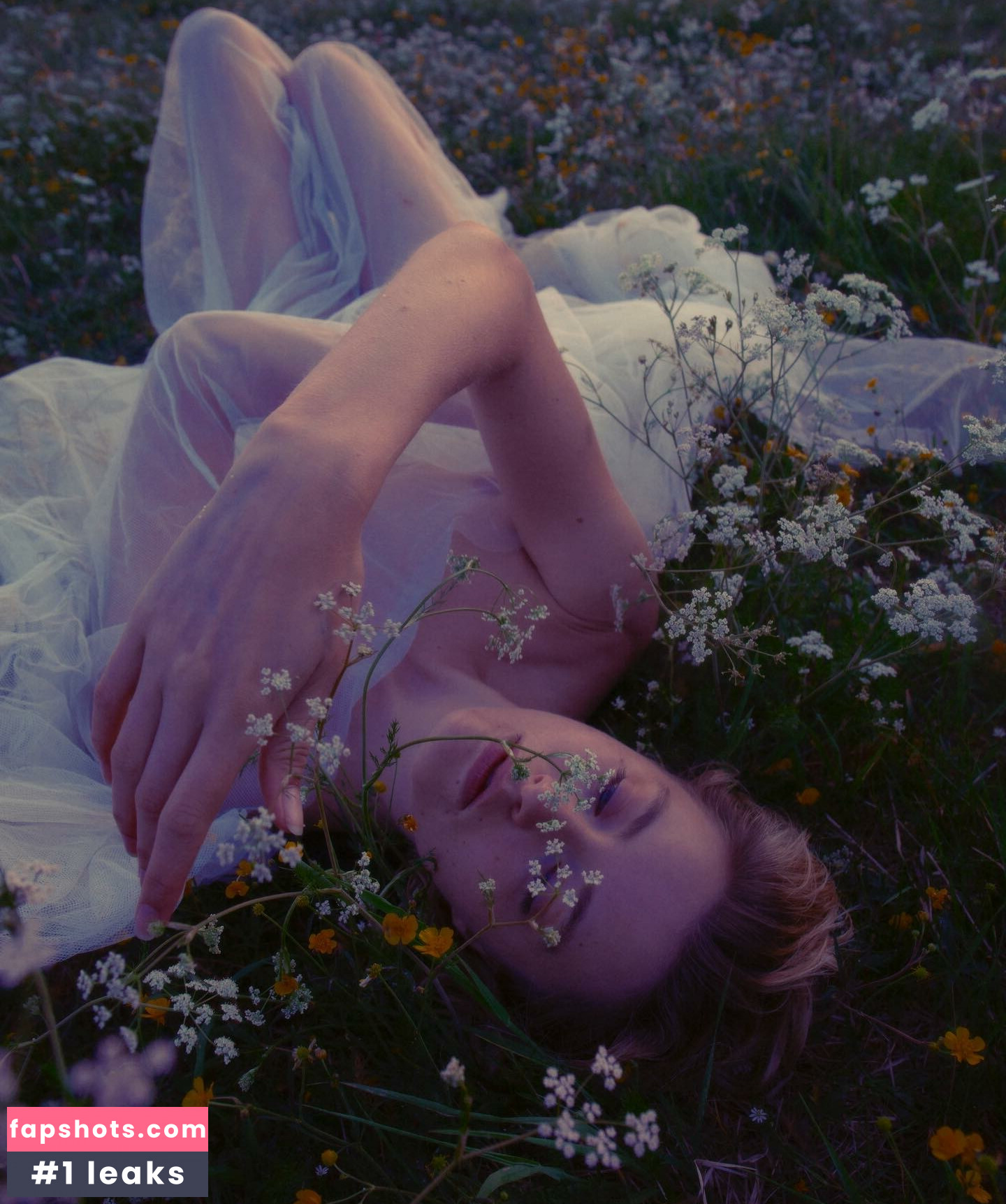 Gloria ASMR Nude Leaks OnlyFans Photos #35 - LeakJerk