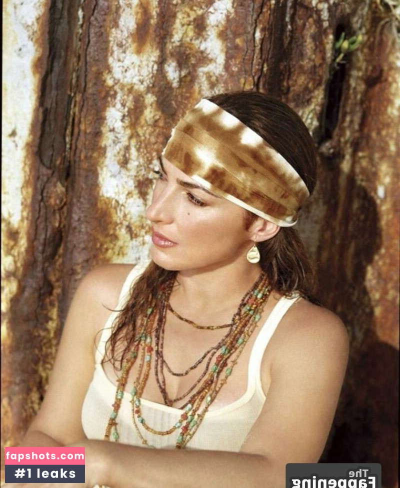 Gloria Estefan gallery photo #16
