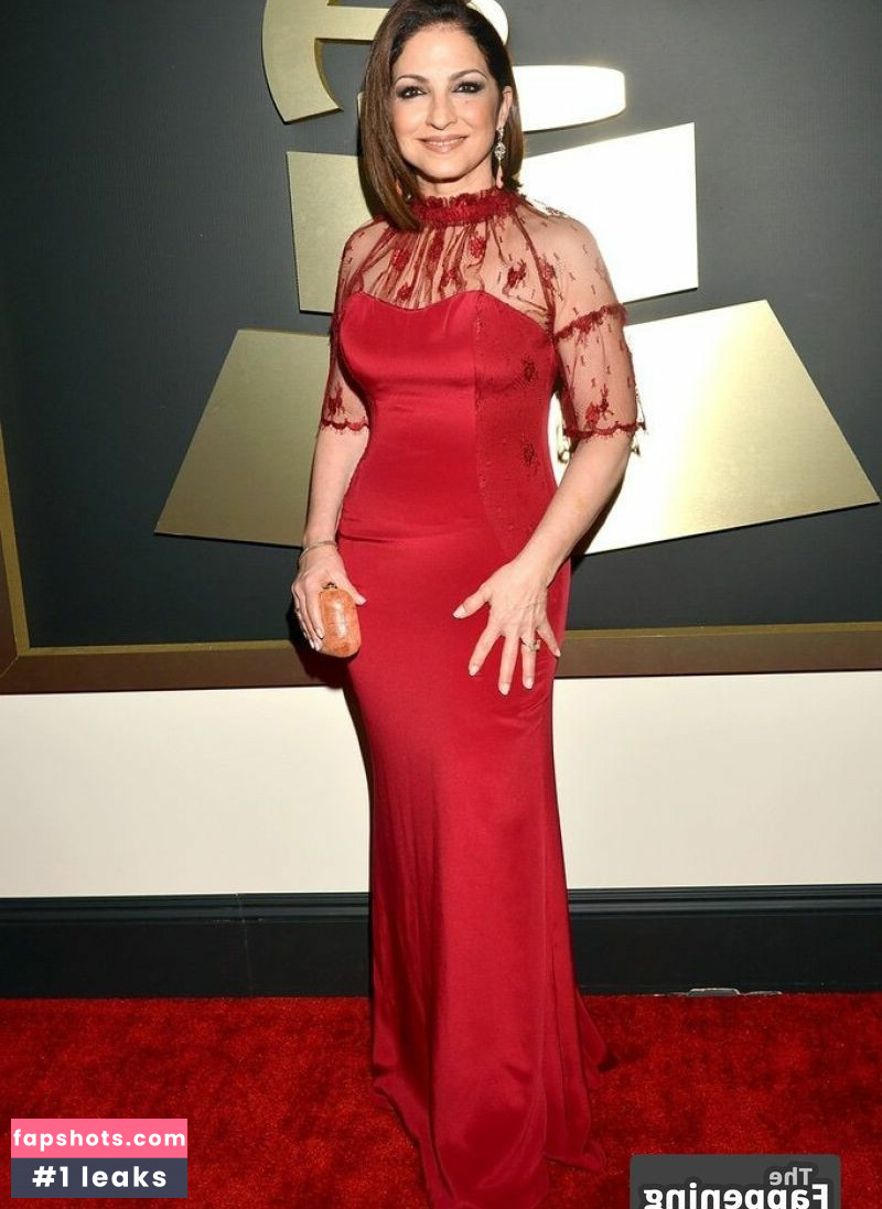 Gloria Estefan gallery photo #26