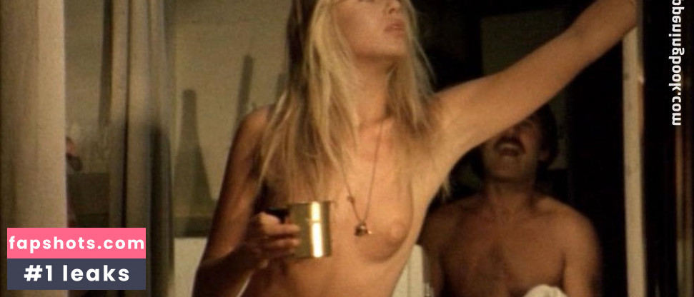 Gloria Guida gallery photo #2