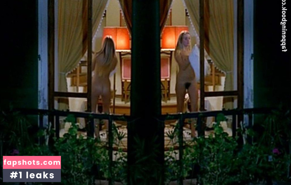 Gloria Guida gallery photo #31