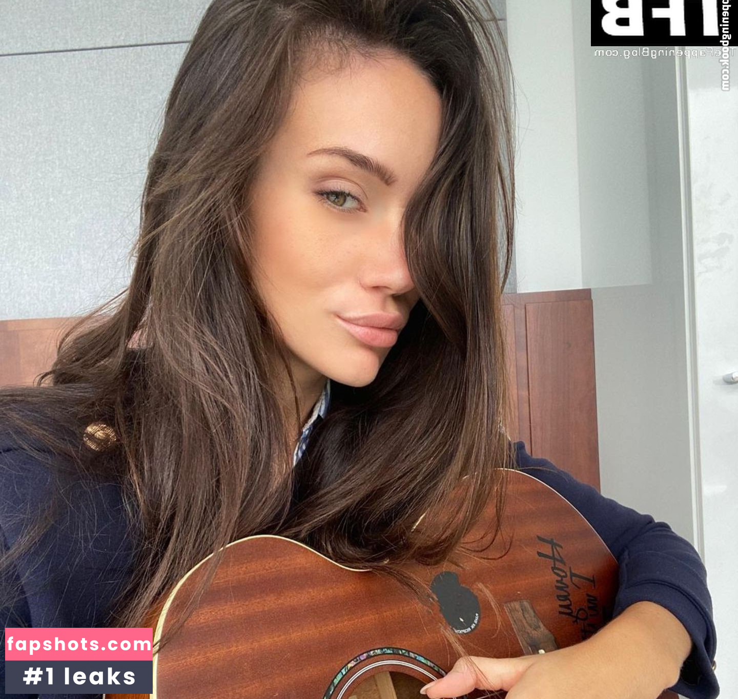 Gloria-Sophie Burkandt gallery photo #5