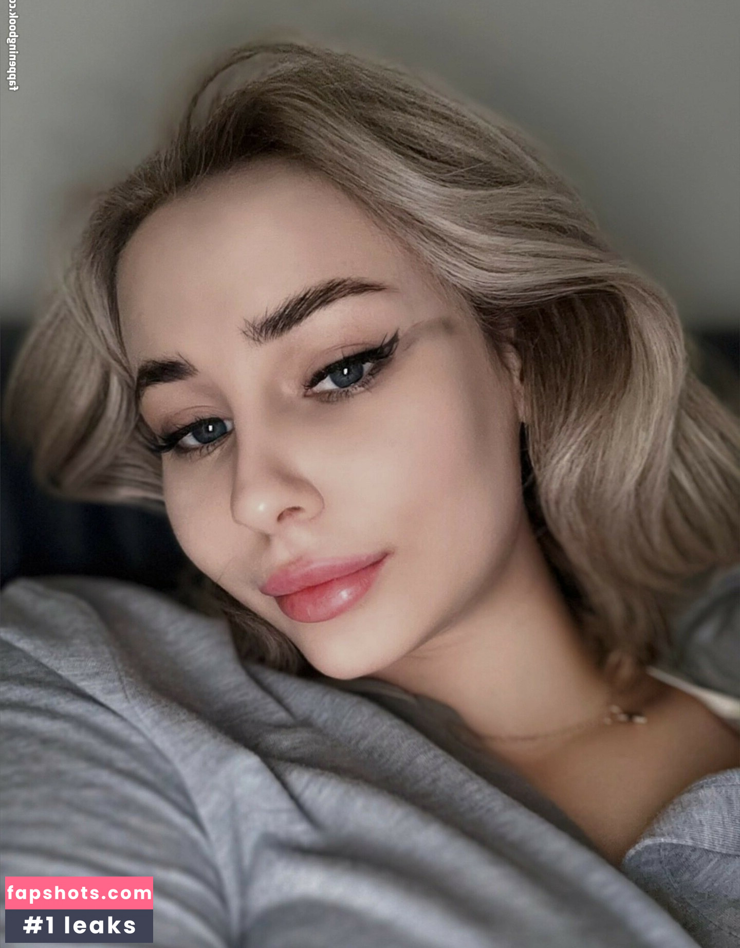 GloriaMatvien gallery photo #38