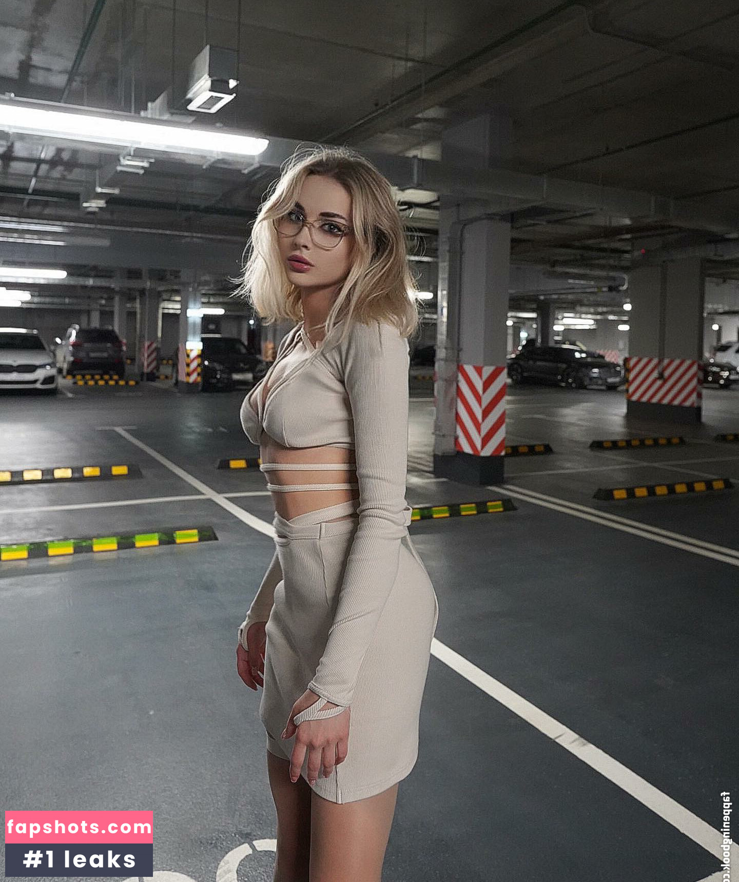 GloriaMatvien gallery photo #67