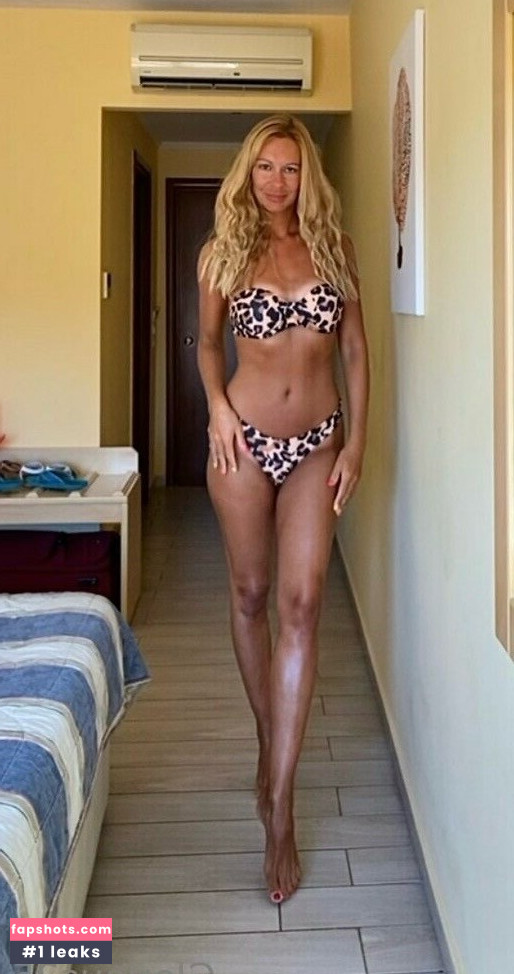 Glorious25 gallery photo #10