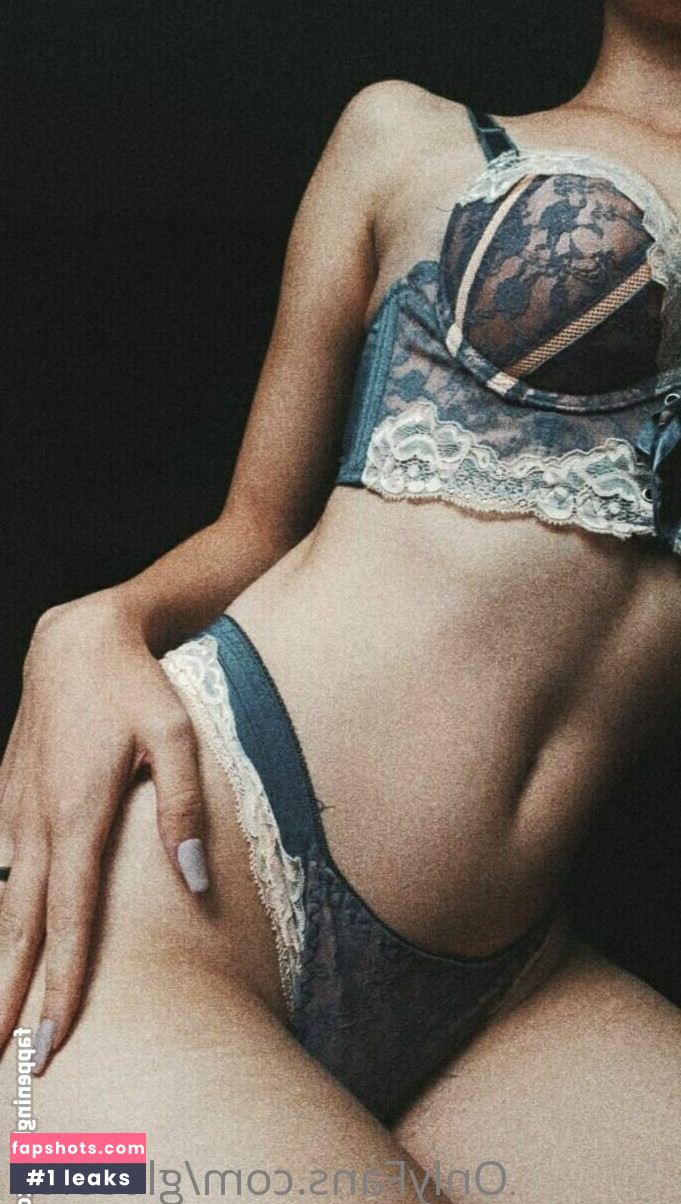 gloss.cb Nahé úniky fotek pouze od fanoušků #19 - Fapshots