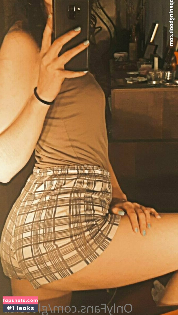 gloss.cb Nahé úniky fotek pouze od fanoušků #9 - Fapshots