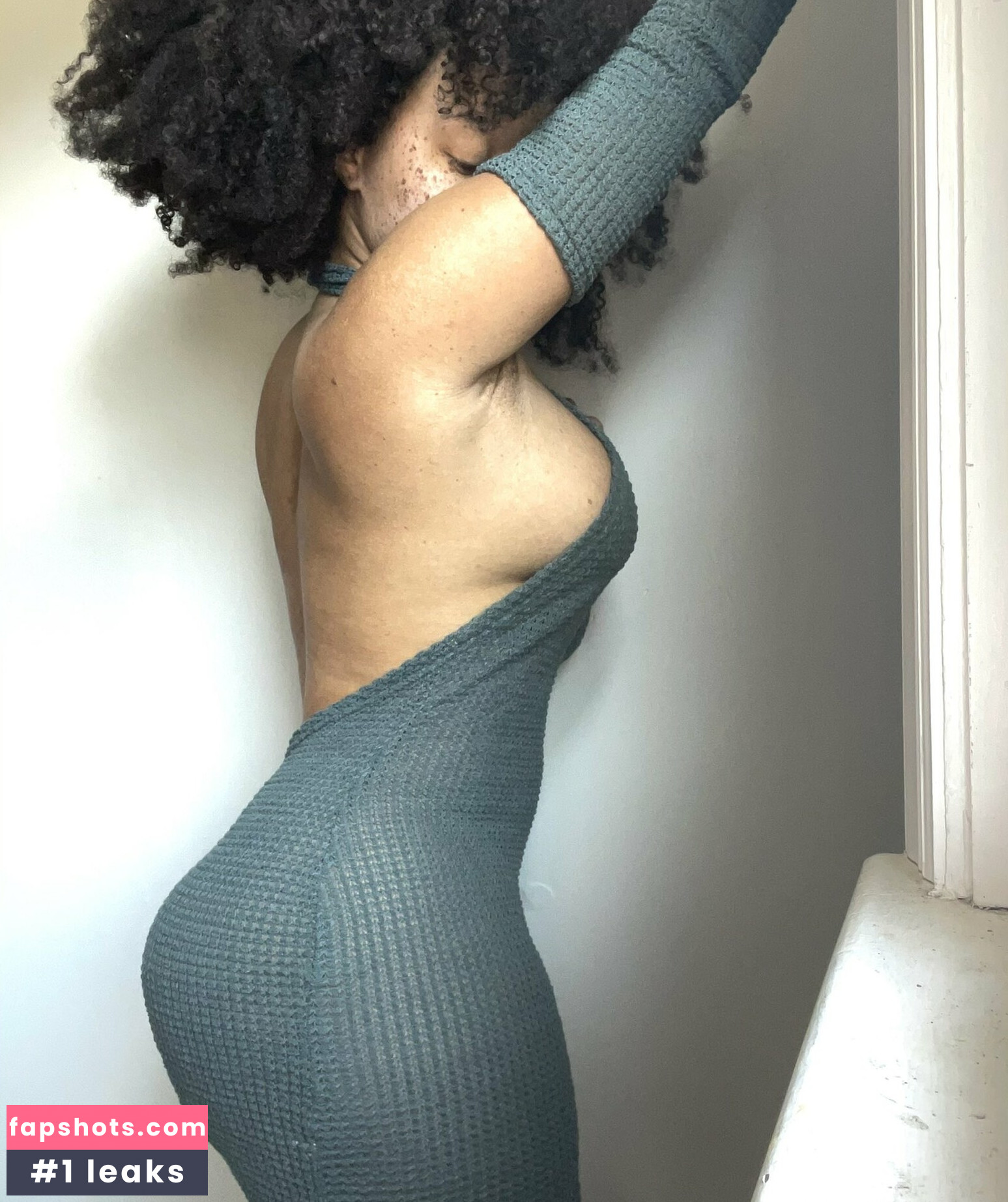 Glowingsunny gallery photo #15